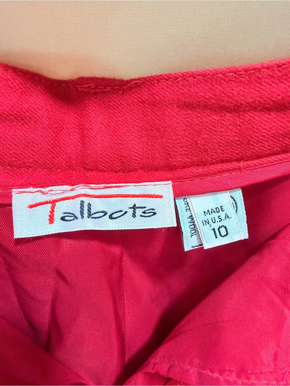 Talbots Vintage Red 100% Pure Wool High Rise Pleated Culotte Shorts Size 10
